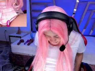 lilapop4 — Camsoda recorded stream image, 14.04.2026 13:30