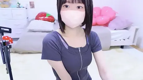 Im_Yu-na — Stripchat recorded stream screenshot (14 Apr 2026)