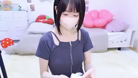 Im_Yu-na — Stripchat recorded stream screenshot (14 Apr 2026)