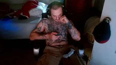 DADDY_KANE8--- — Stripchat recorded stream image, 14.04.2026 21:50