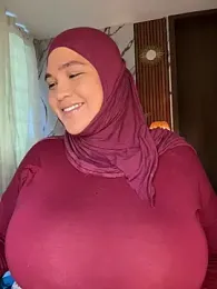 sweetmuslim01 — Stripchat recorded stream screenshot (14 Apr 2026)