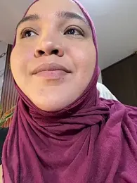 sweetmuslim01 — Stripchat recorded stream screenshot (14 Apr 2026)