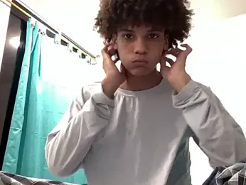 Max_Rain — Stripchat recorded stream image, 14.04.2026 22:00