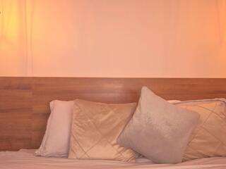 Zara Bliss — Flirt4free recorded stream screenshot (14 Apr 2026)