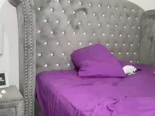 coco-dethick — Camsoda recorded stream image, 15.04.2026 05:30