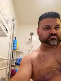 Roddog18 — Stripchat recorded stream image, 15.04.2026 06:50