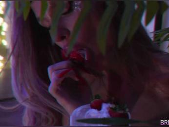 ALVUWKA — Bongacams recorded stream screenshot (15 Apr 2026)