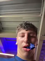 ARON_LUXX — Stripchat recorded stream screenshot (15 Apr 2026)