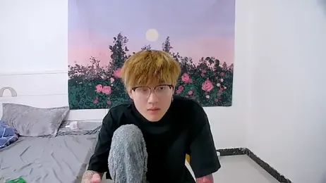 KK-cuteboy — Stripchat recorded stream screenshot (15 Apr 2026)