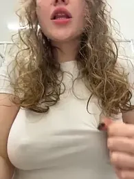 RussianWoman — Stripchat recorded stream image, 17.04.2026 03:20