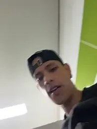 HarryGaze — Stripchat recorded stream image, 17.04.2026 13:10