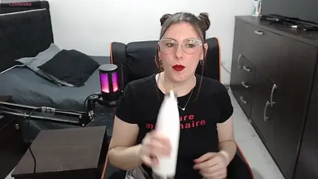 xxbbtaa — Stripchat recorded stream screenshot (17 Apr 2026)