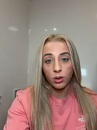 Strongqueen — Stripchat recorded stream image, 17.04.2026 21:40