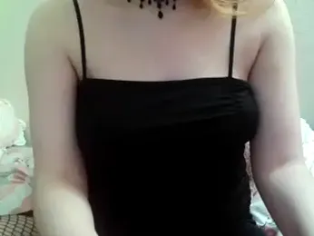 stellamoon — Stripchat recorded stream screenshot (18 Apr 2026)