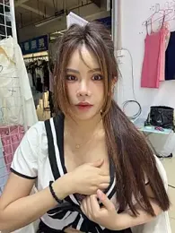 Selenaaaaa- — Stripchat recorded stream image, 18.04.2026 04:20