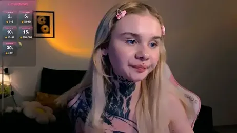 Britney_Lynch — Stripchat recorded stream screenshot (18 Apr 2026)