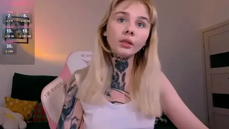 Britney_Lynch — Stripchat recorded stream screenshot (18 Apr 2026)