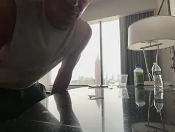 trash4cash — Stripchat recorded stream image, 18.04.2026 21:00