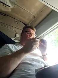 Tataurs — Stripchat recorded stream image, 19.04.2026 15:40