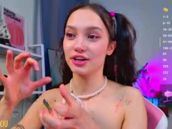 breeding_material — Chaturbate recorded stream image, 19.04.2026 15:10