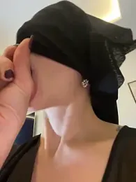 Amberonee31 — Stripchat recorded stream screenshot (08 Mar 2025)