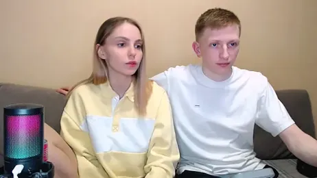 juliaanddima — Stripchat recorded stream screenshot (19 Apr 2026)