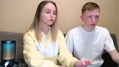 juliaanddima — Stripchat recorded stream screenshot (19 Apr 2026)