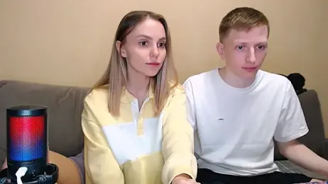 juliaanddima — Stripchat recorded stream screenshot (19 Apr 2026)