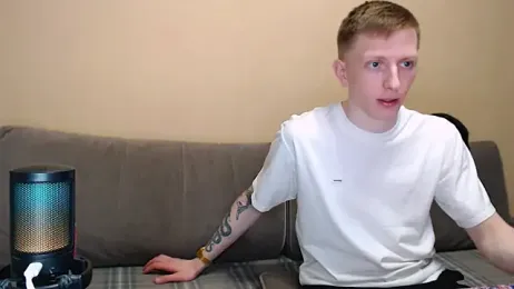 juliaanddima — Stripchat recorded stream screenshot (19 Apr 2026)