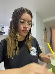 Your_Honeey — Stripchat recorded stream image, 19.04.2026 23:30