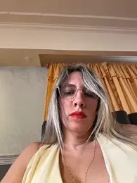 Gatitacarlita — Stripchat recorded stream screenshot (20 Apr 2026)