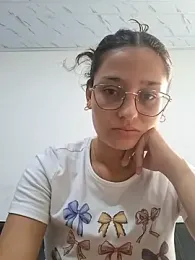 Ary-18 — Stripchat recorded stream image, 20.04.2026 14:00