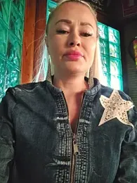 MILFBARBY — Stripchat recorded stream screenshot (21 Apr 2026)