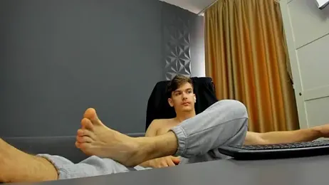 BradyFlint — Stripchat recorded stream image, 21.04.2026 04:30