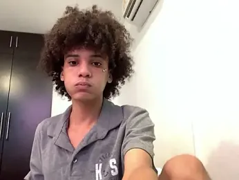 Max_Rain — Stripchat recorded stream image, 21.04.2026 12:10