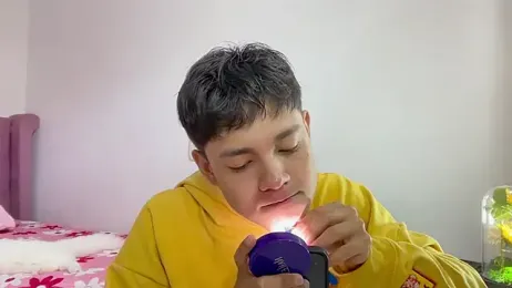 Andy_Belier23 — Stripchat recorded stream image, 21.04.2026 15:30