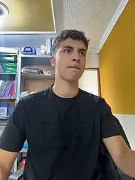 AdrianRinaldi — Stripchat recorded stream image, 21.04.2026 14:00