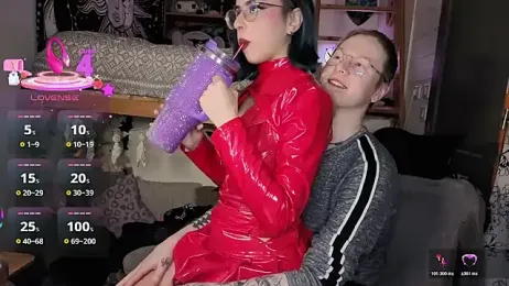 LisandreLaVenale — Stripchat recorded stream image, 21.04.2026 20:40