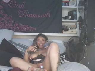 lushdiamondz — Camsoda recorded stream image, 08.03.2025 18:50