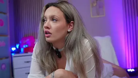 SabrinaJade — Stripchat recorded stream image, 22.04.2026 07:00