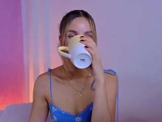 vaiolet-rose — Camsoda recorded stream image, 22.04.2026 12:10