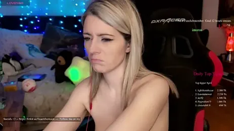 Lisaonthemoon — Stripchat recorded stream image, 22.04.2026 17:10