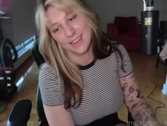 sinforyou_ — Chaturbate recorded stream image, 22.04.2026 22:40
