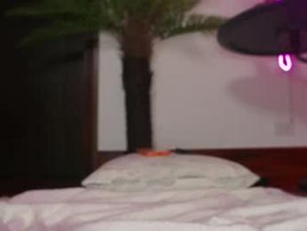 katyerave — Chaturbate recorded stream image, 22.04.2026 20:00