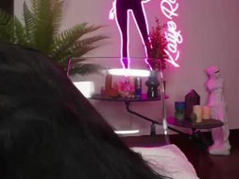 katyerave — Chaturbate recorded stream image, 22.04.2026 20:00