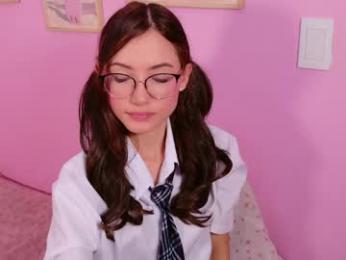 little_effy18_ — Chaturbate recorded stream image, 23.04.2026 00:30