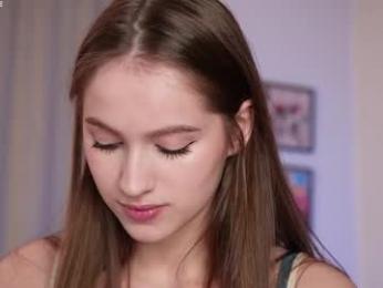 hecola — Chaturbate recorded stream image, 23.04.2026 12:00