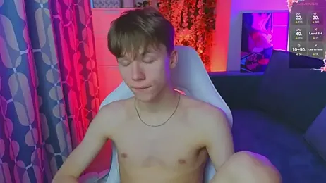 cuMte_boy — Stripchat recorded stream image, 24.04.2026 01:20