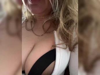 _IBlondy_ — Bongacams recorded stream image, 25.04.2026 12:20