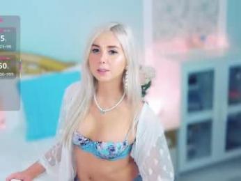 amoramias — Chaturbate recorded stream image, 25.04.2026 18:00